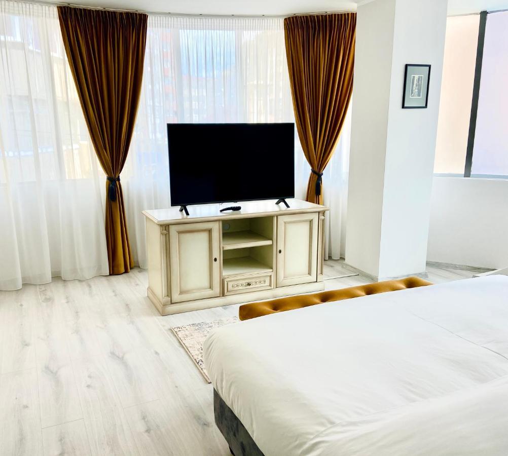 Hotel Paradis Cluj-Napoca Ngoại thất bức ảnh