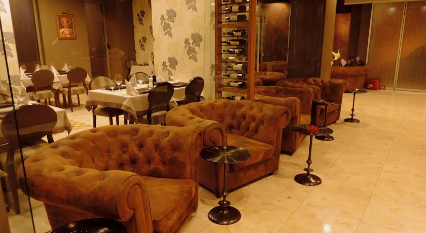 Hotel Paradis Cluj-Napoca Ngoại thất bức ảnh