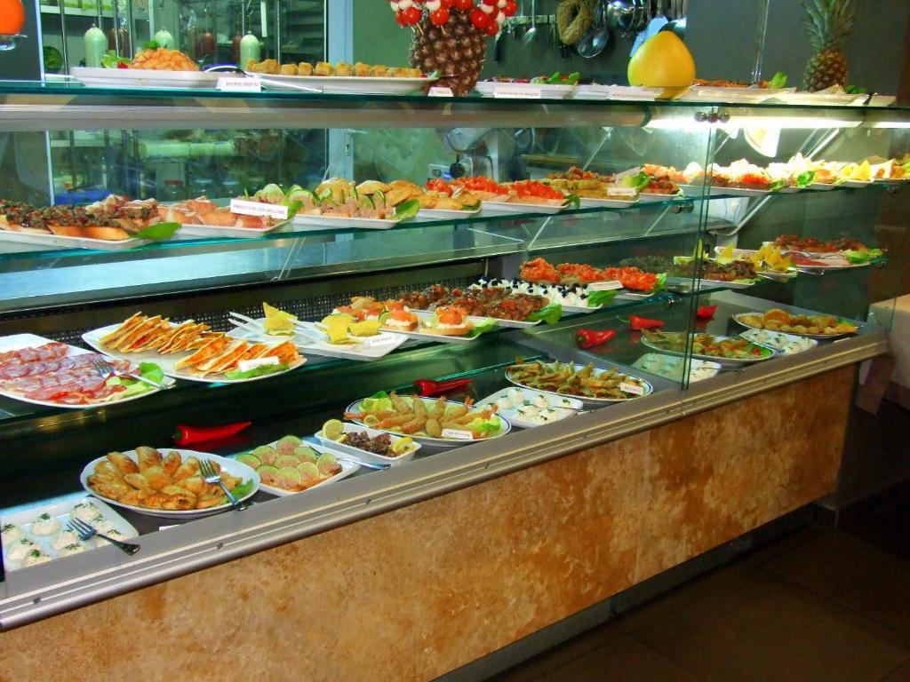 Hotel Paradis Cluj-Napoca Ngoại thất bức ảnh